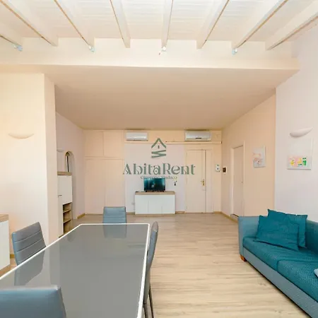 La Perla Dello Ionio Apartment *